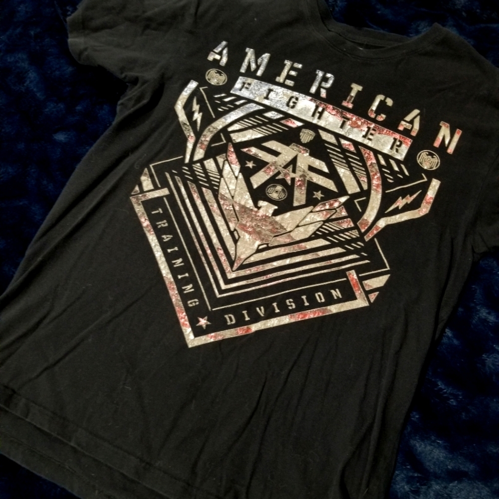 Mens XL American Fighter shirt